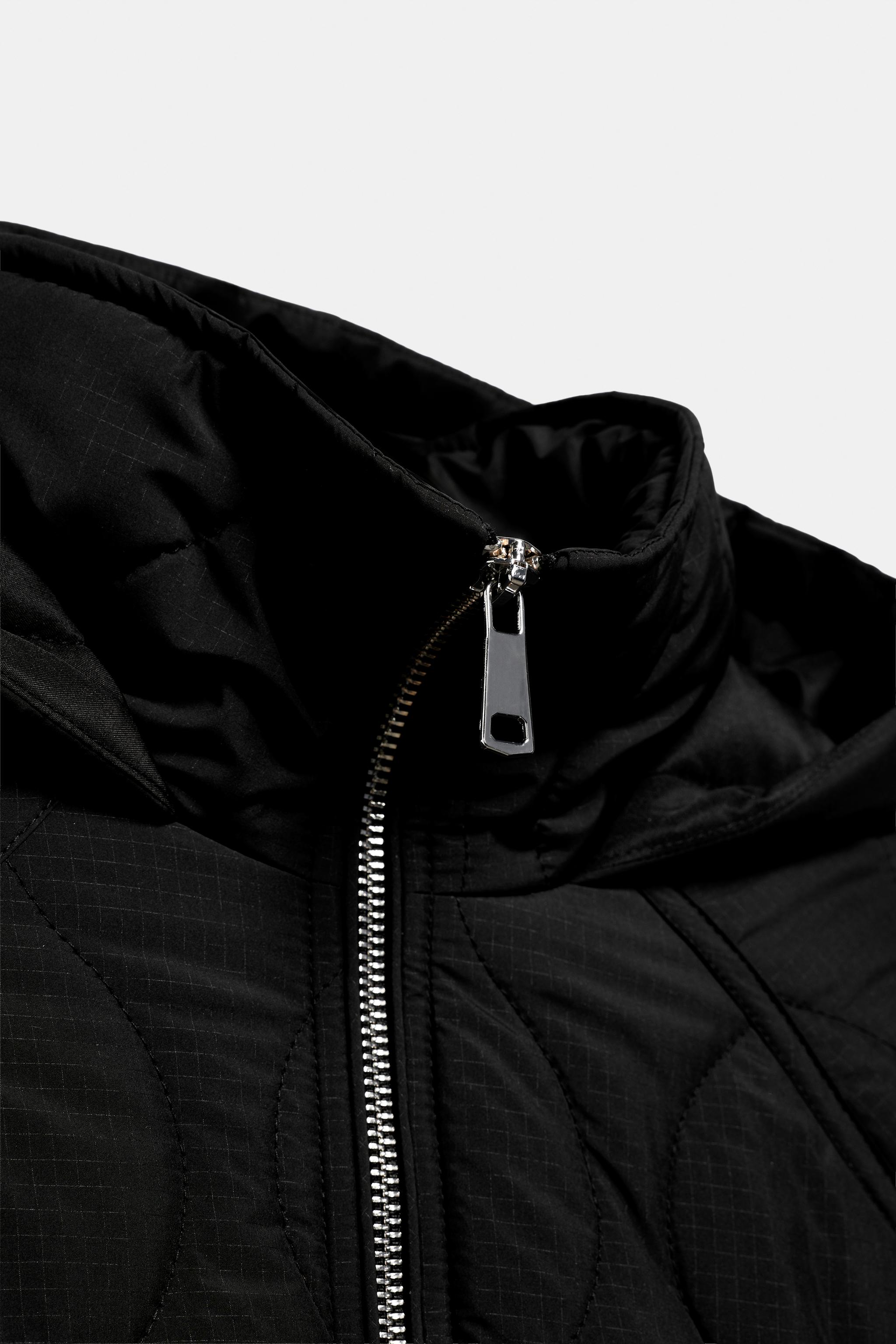 HOODED PUFFER JACKET